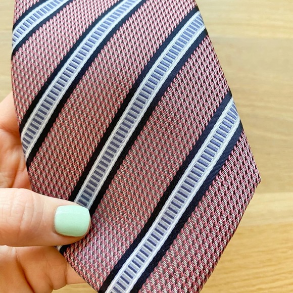 ALEXANDER JULIAN COLOURS Men's Red/Blue Striped Handmade Polyester Necktie sz OS - Picture 6 of 10